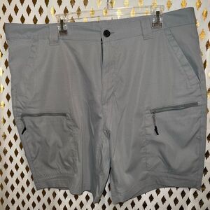 World wide sportsman grey cargo shorts size 40